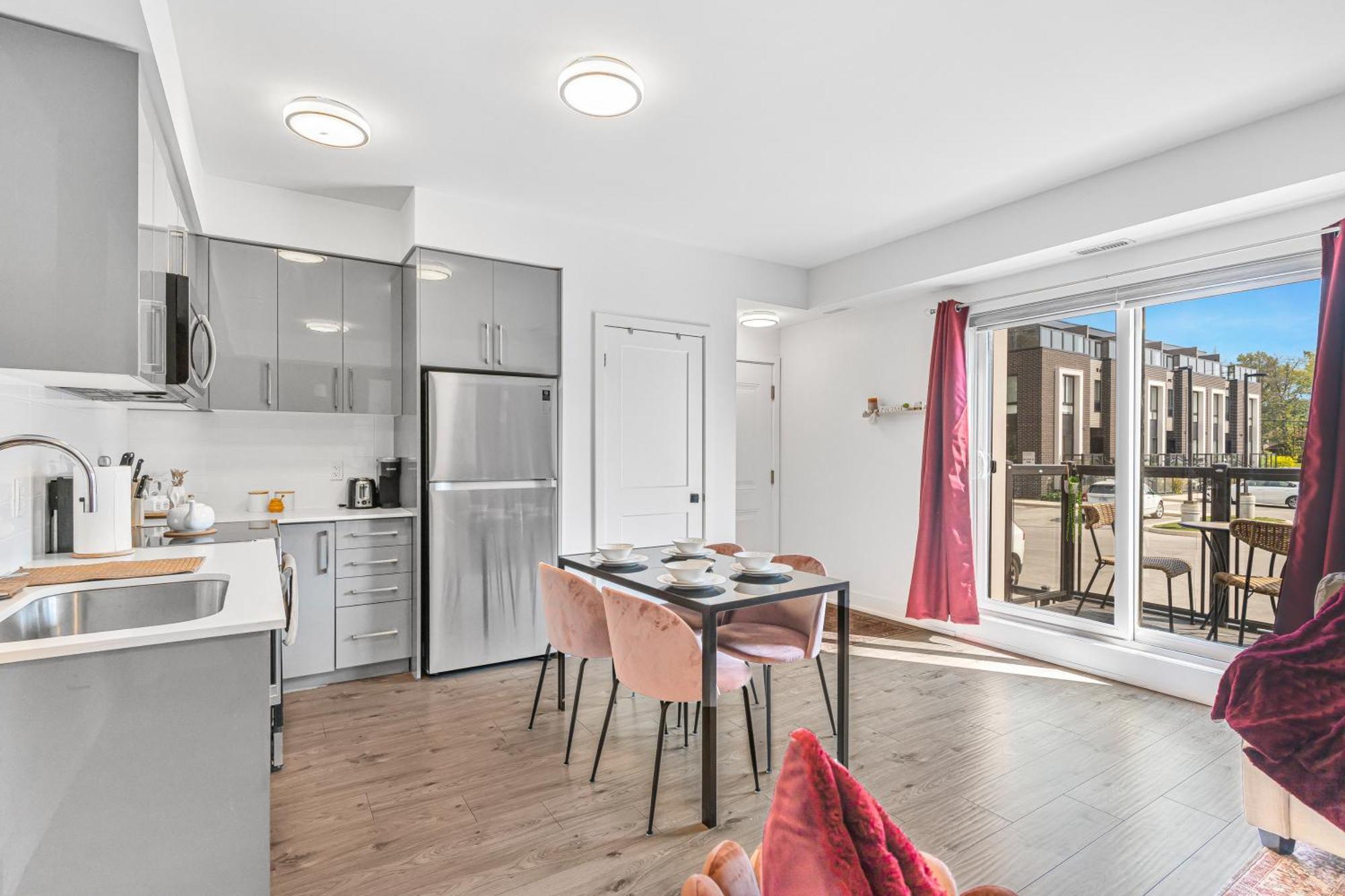 Vibrant 2br Gateway With Free Parking & 7 Mins To The Falls