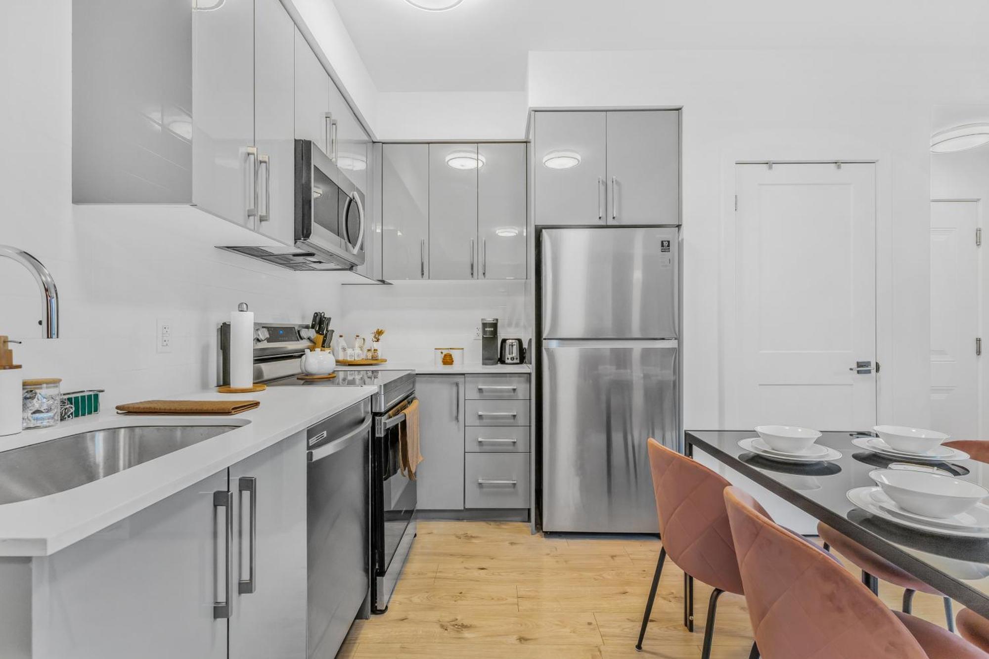 Apartment Vibrant 2br Gateway With Free Parking & 7 Mins To The Falls