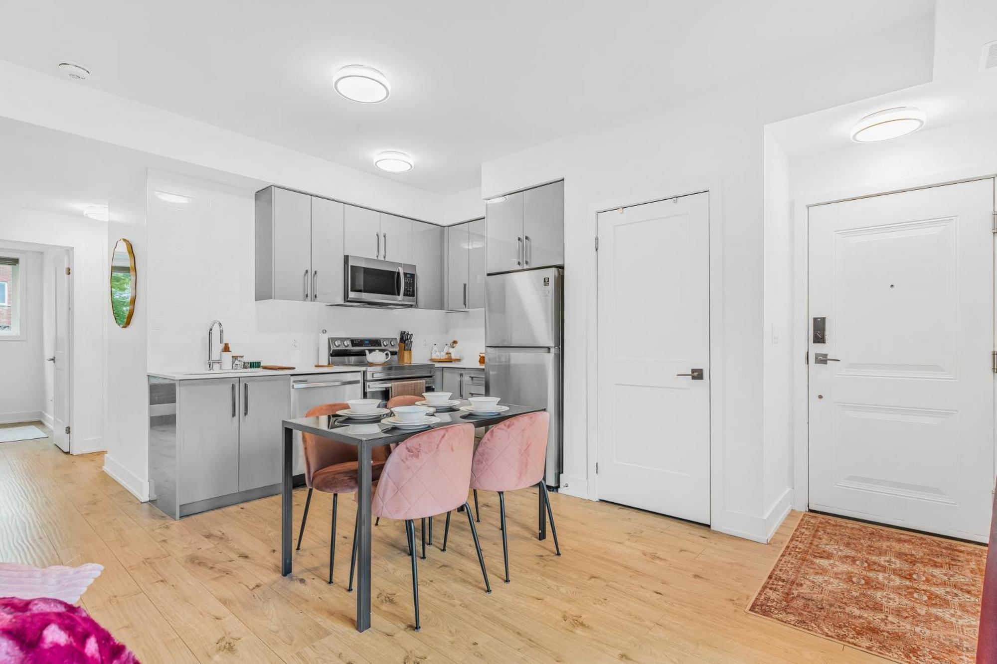 Vibrant 2br Gateway With Free Parking & 7 Mins To The Falls Apartment