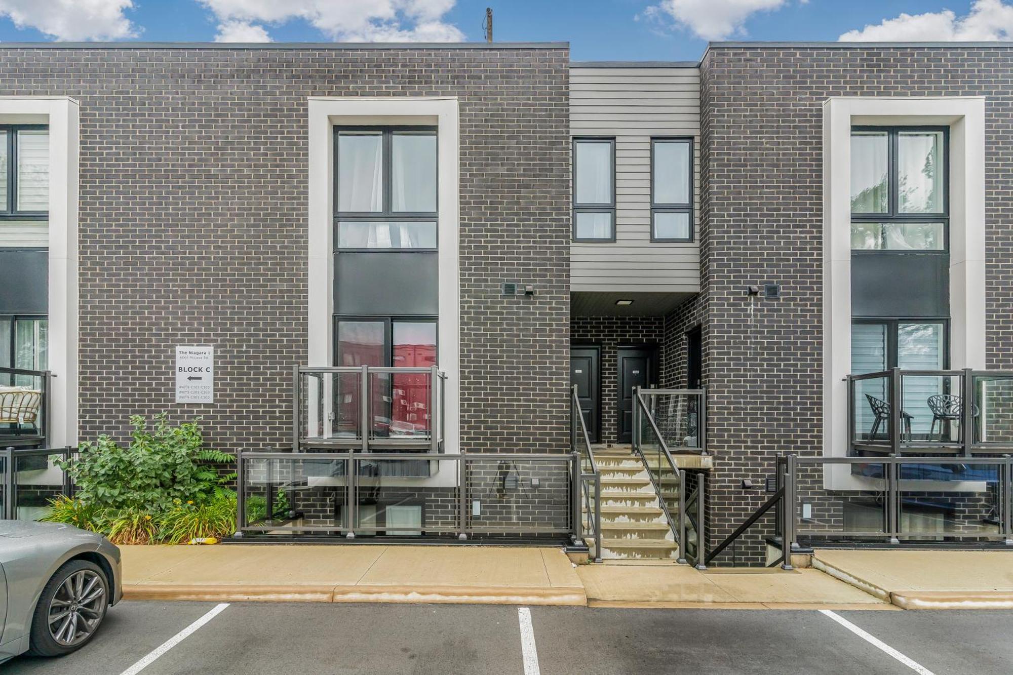 Apartment Vibrant 2br Gateway With Free Parking & 7 Mins To The Falls *